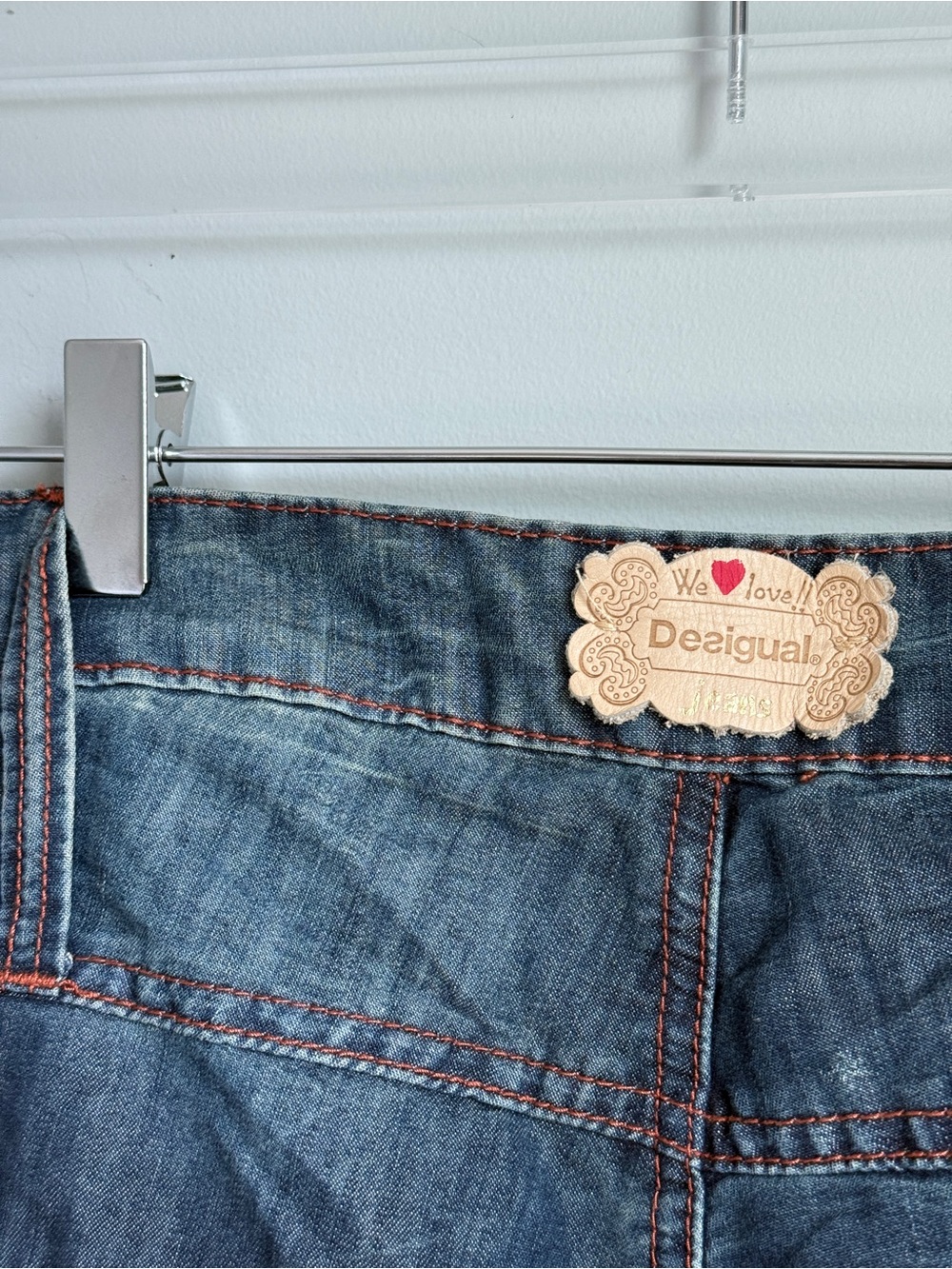 Desigual Harem Jeans Y2K Embroidered Love Floral Baggy Size 28 Medium Wash New - Picture 7 of 9